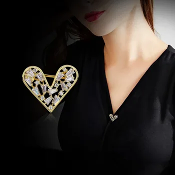Femei Inima Brosa Zircon Metal Dragoste Broșă Pin Fix Haine Pulover Cardigan Ace de Rever Îmbrăcăminte Accesorii Cadou